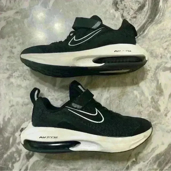 Nike Air Zoom Arcadia DM8492-002 Sz US 1Y EU 32 Black-White running Outdoor - Picture 5 of 11